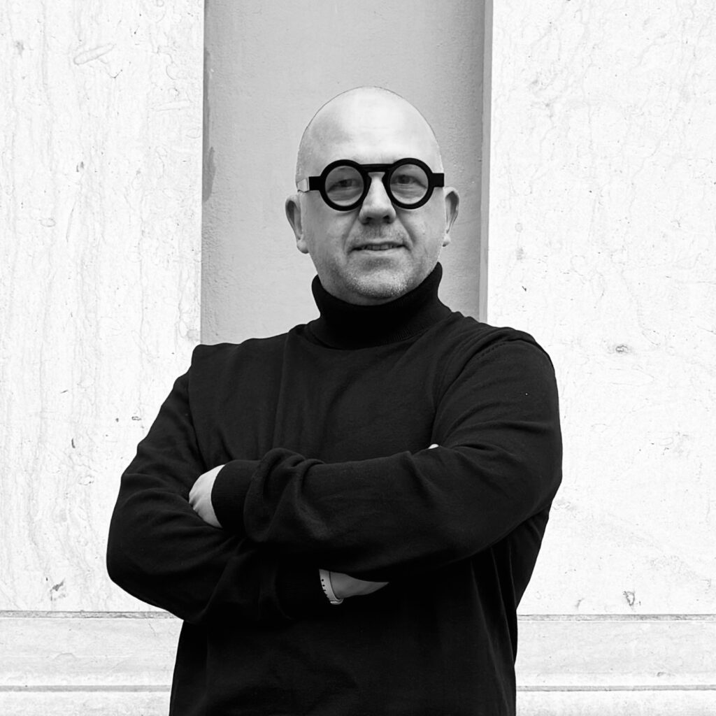 Mihailo Kotarac crno beli portret